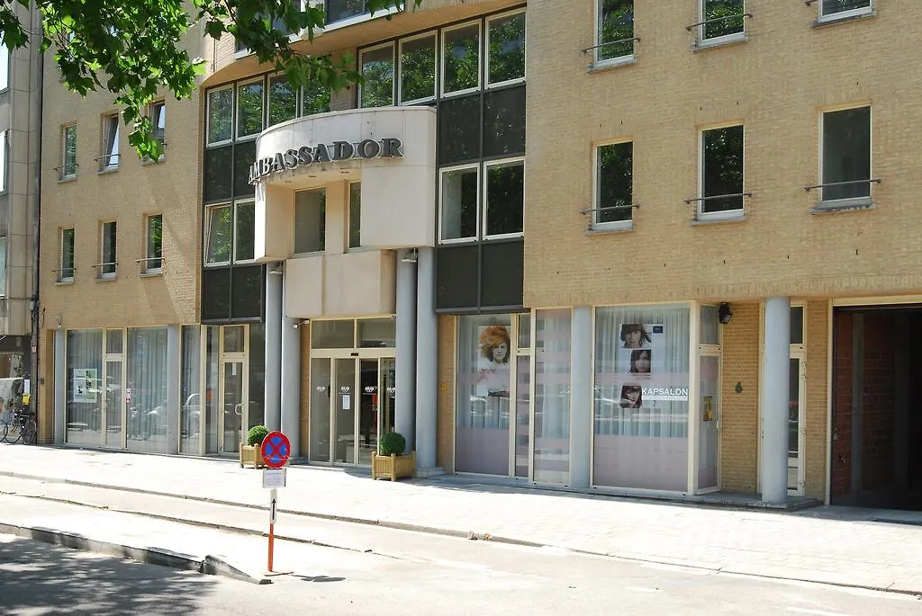Ambassador Suites Antwerpen Apartman