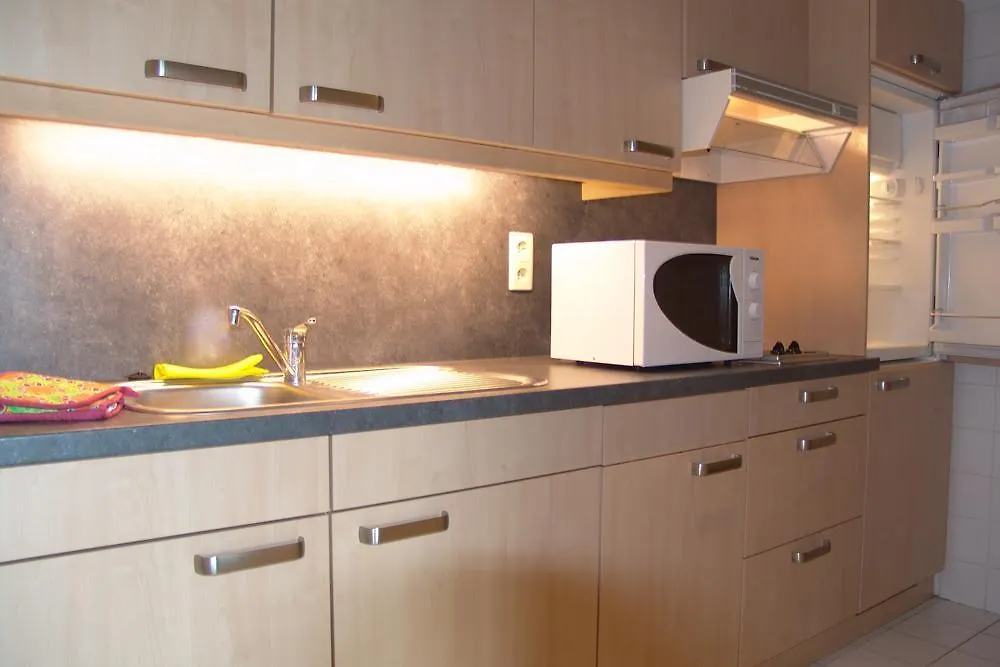 Ambassador Suites Antwerpen Apartman