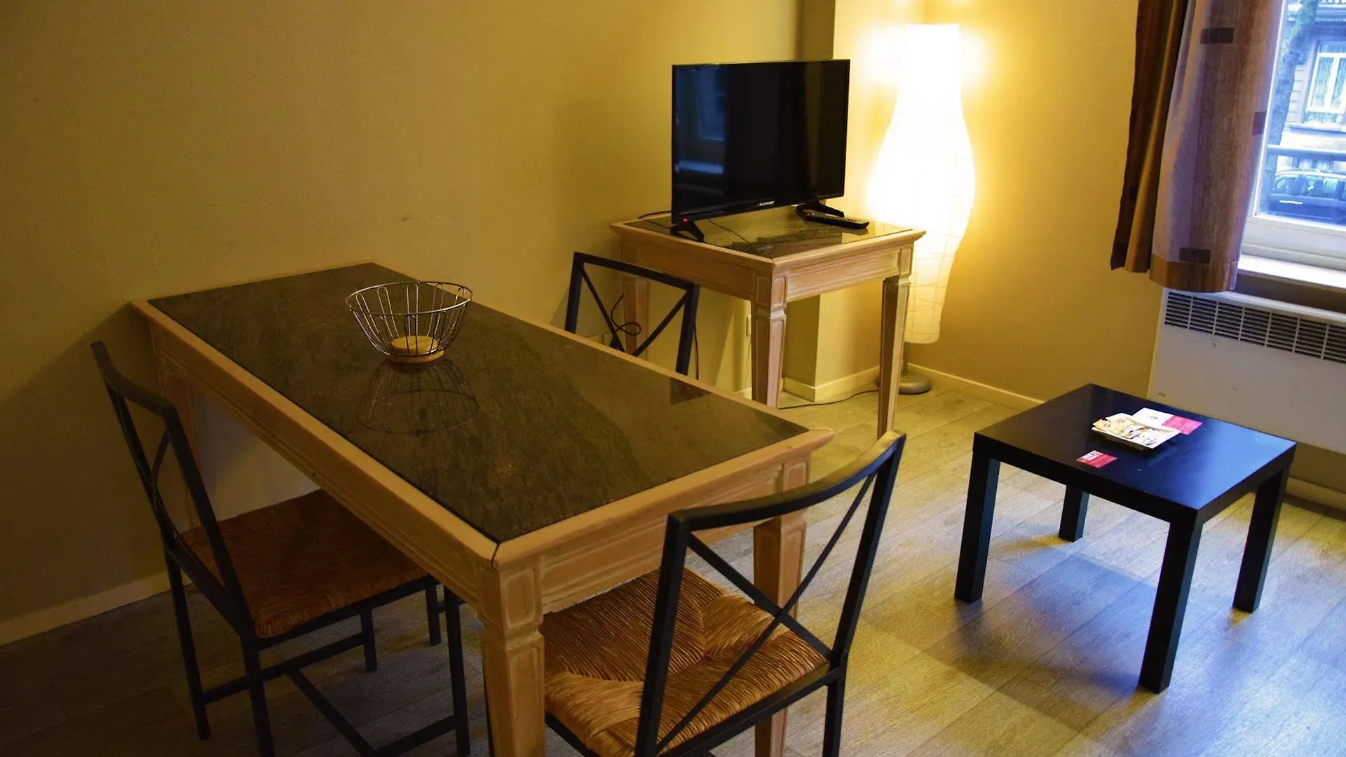 Ambassador Suites Antwerpen Apartman