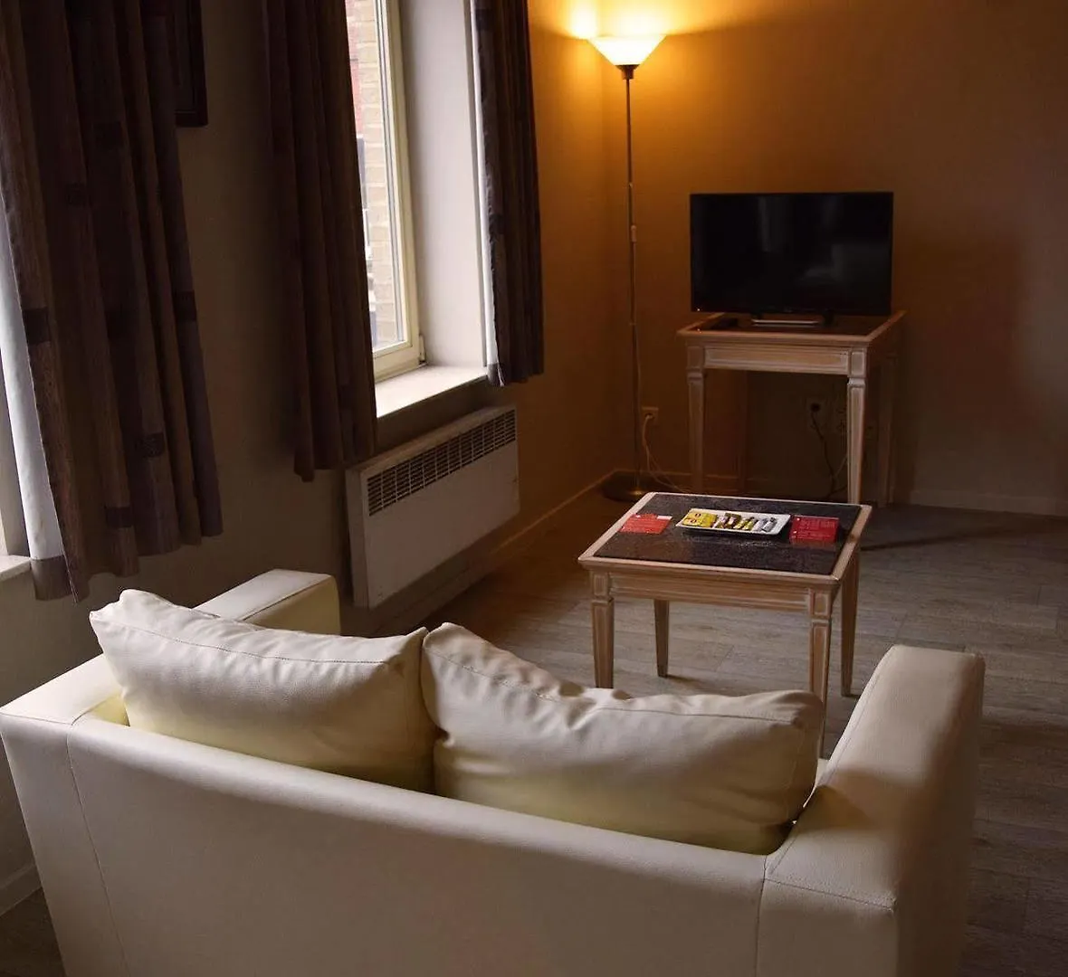 Ambassador Suites Antwerpen Apartman